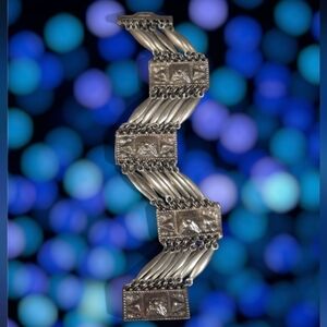 1940's Mexican Etruscan Bracelet